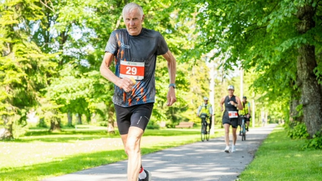 Pärnu jõe kallastel kulgev rada annab Võidupüha maratonile uue näo